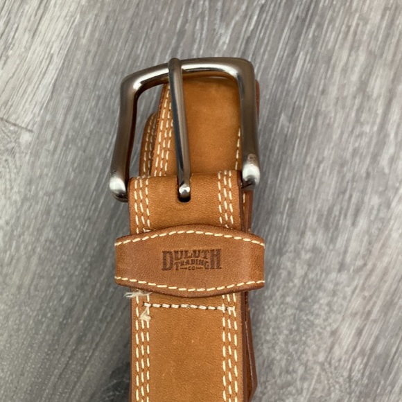 Duluth Trading Company “It gets better with age” Leather Belt size 50 - Picture 2 of 4